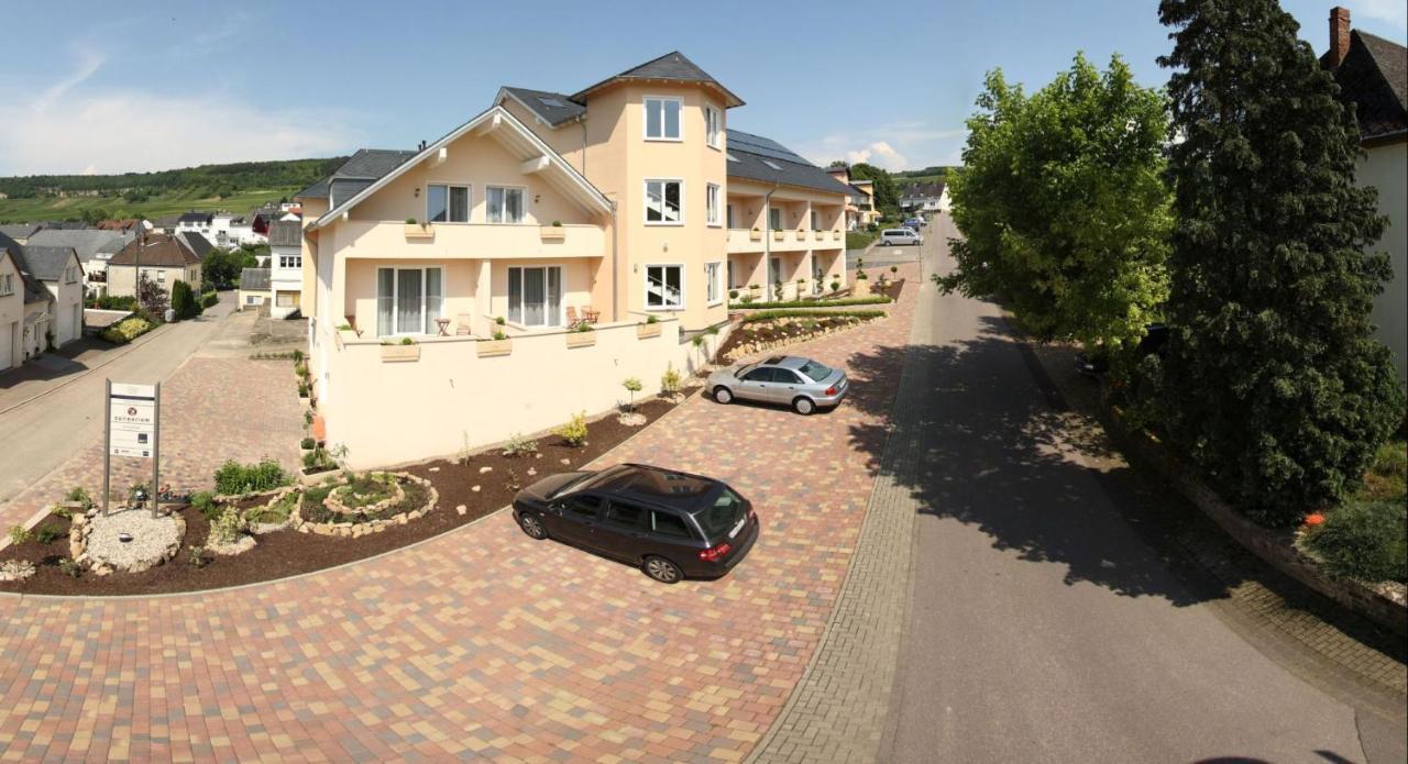 Weingut Matthias Dostert / Culinarium Hotel Nittel Exterior photo